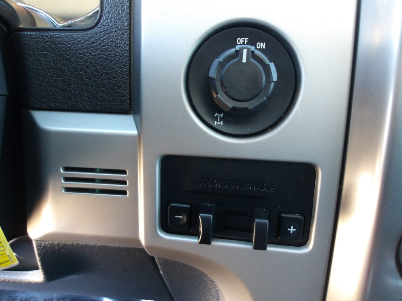 Ford F-150 2WD SuperCrew 145" FX2 Sport 2013