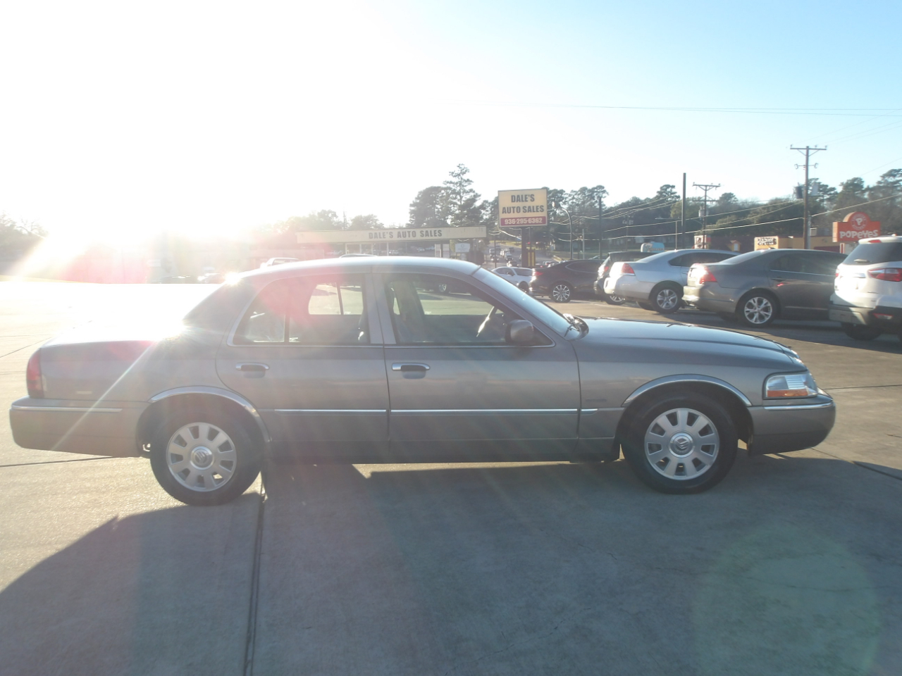 Mercury Grand Marquis 4dr Sdn LS Premium 2004