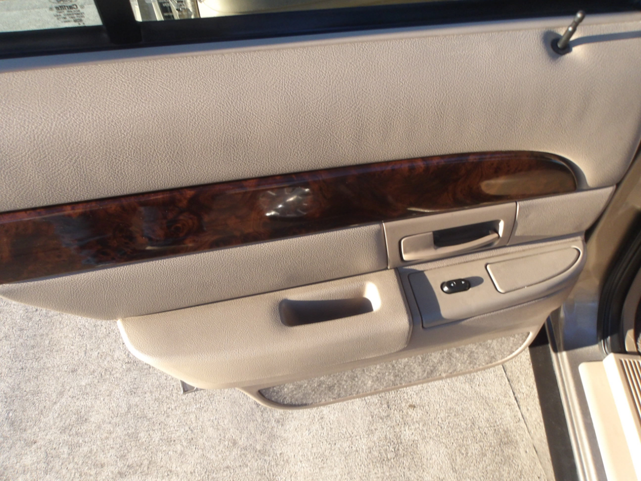 Mercury Grand Marquis 4dr Sdn LS Premium 2004