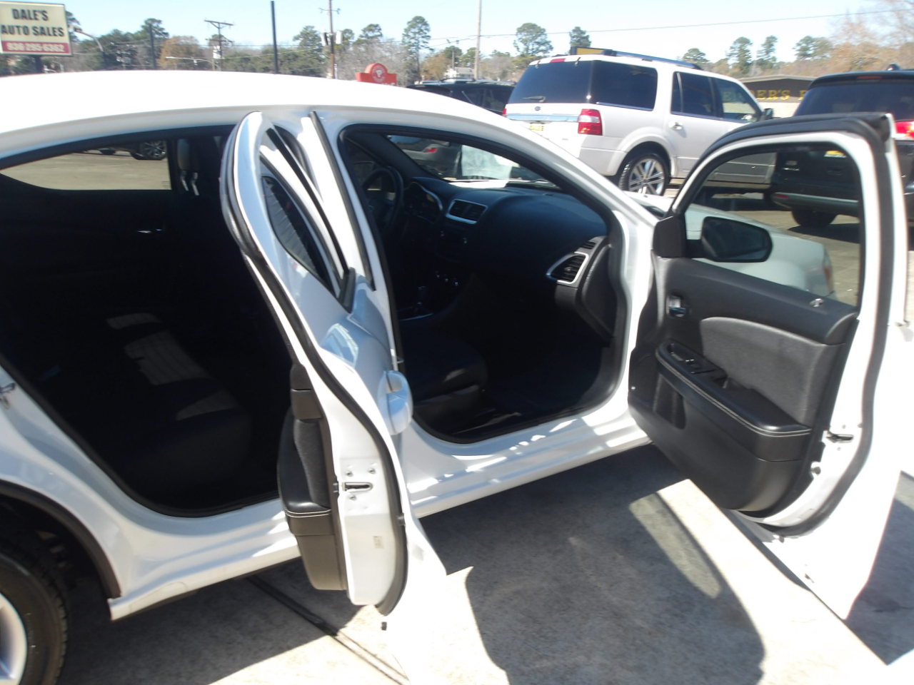 Dodge Avenger 4dr Sdn SE V6 2012