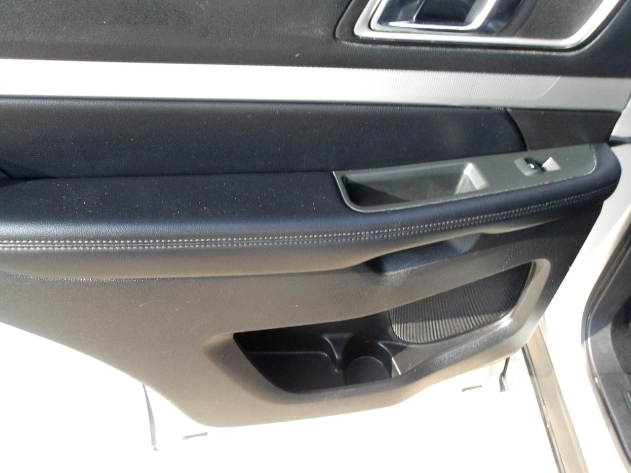 Ford Explorer XLT FWD 2017