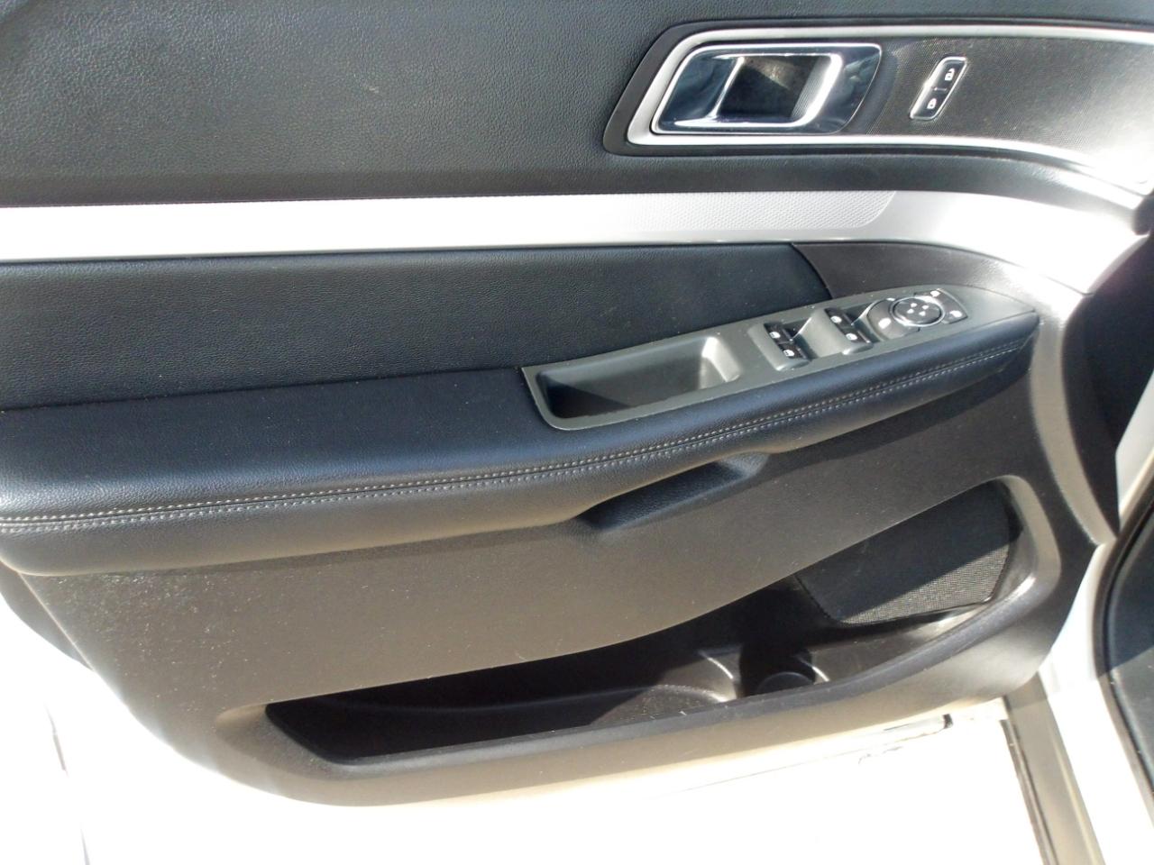 Ford Explorer XLT FWD 2017