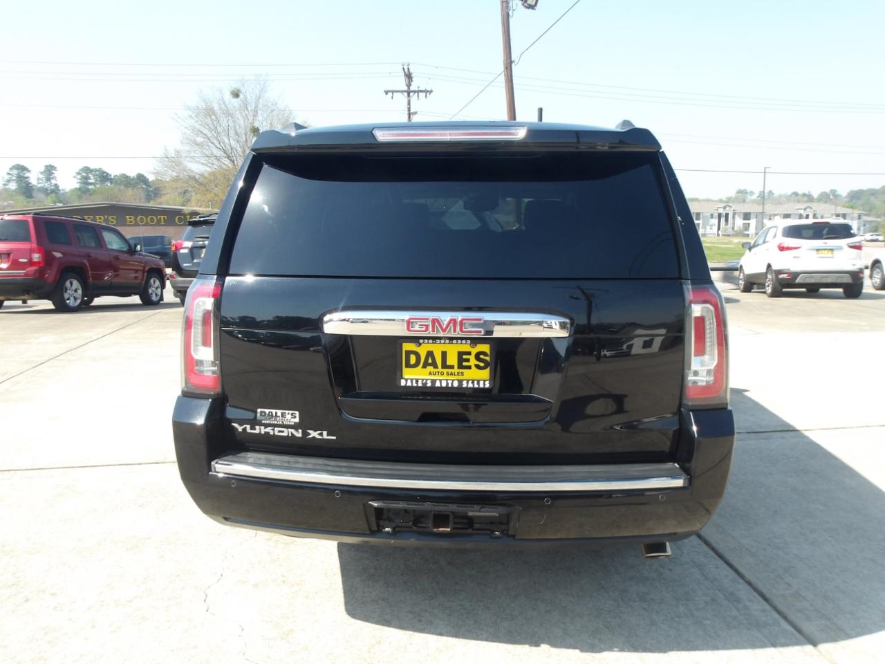 GMC Yukon XL 2WD 4dr Denali 2016