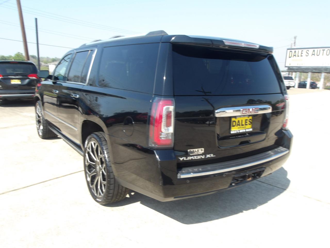 GMC Yukon XL 2WD 4dr Denali 2016