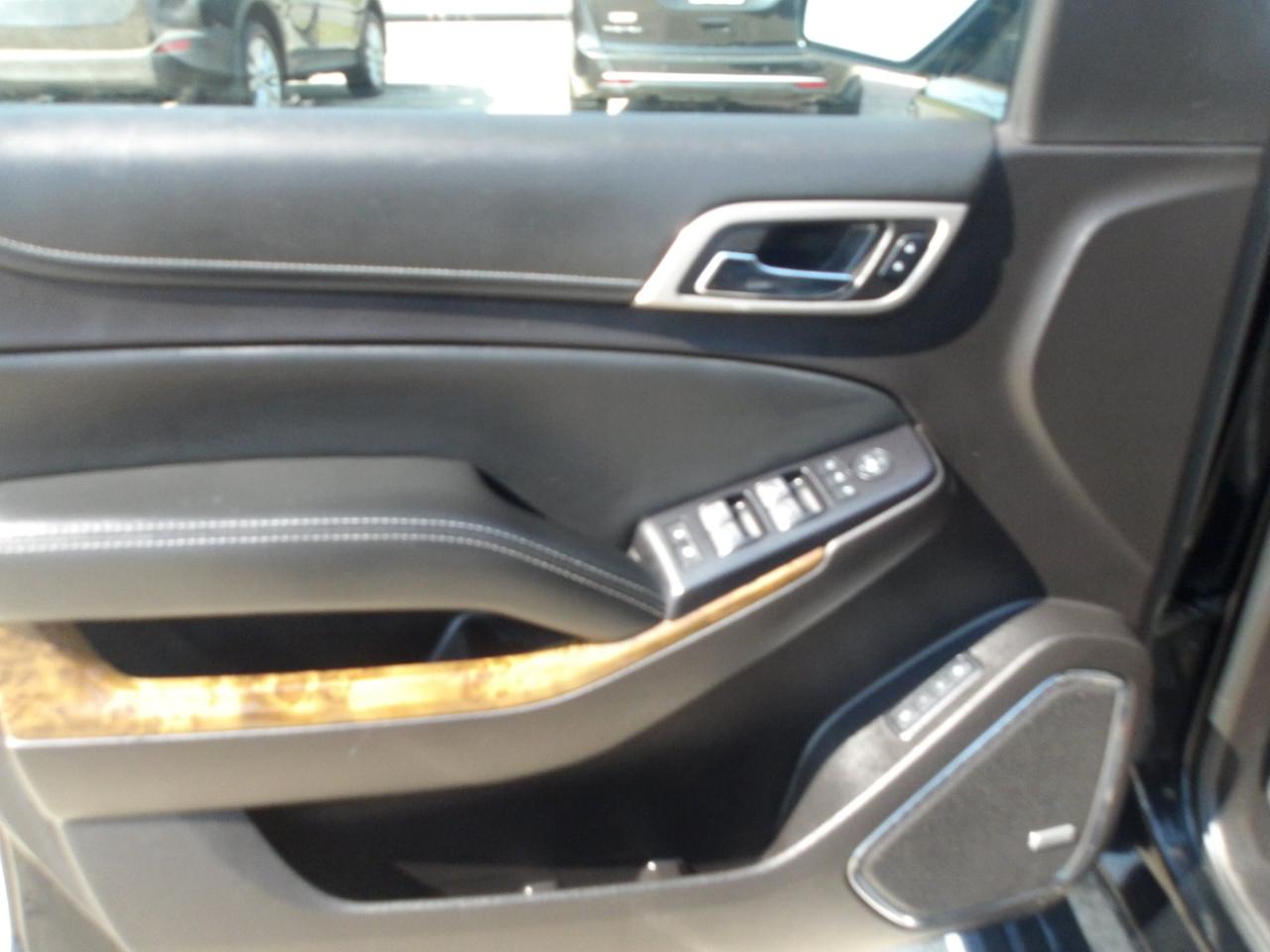 GMC Yukon XL 2WD 4dr Denali 2016