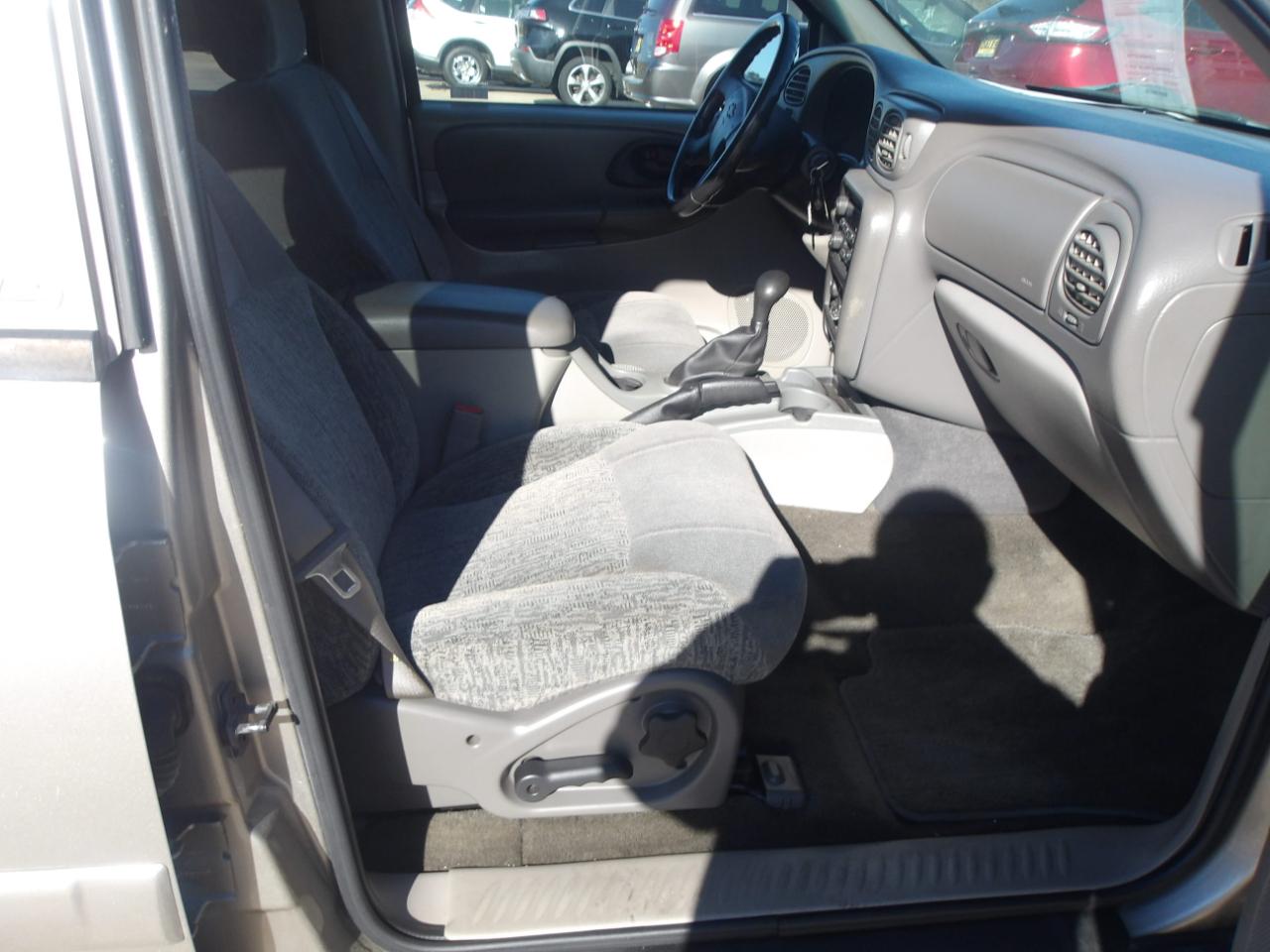 Chevrolet TrailBlazer 4dr 2WD LS 2002