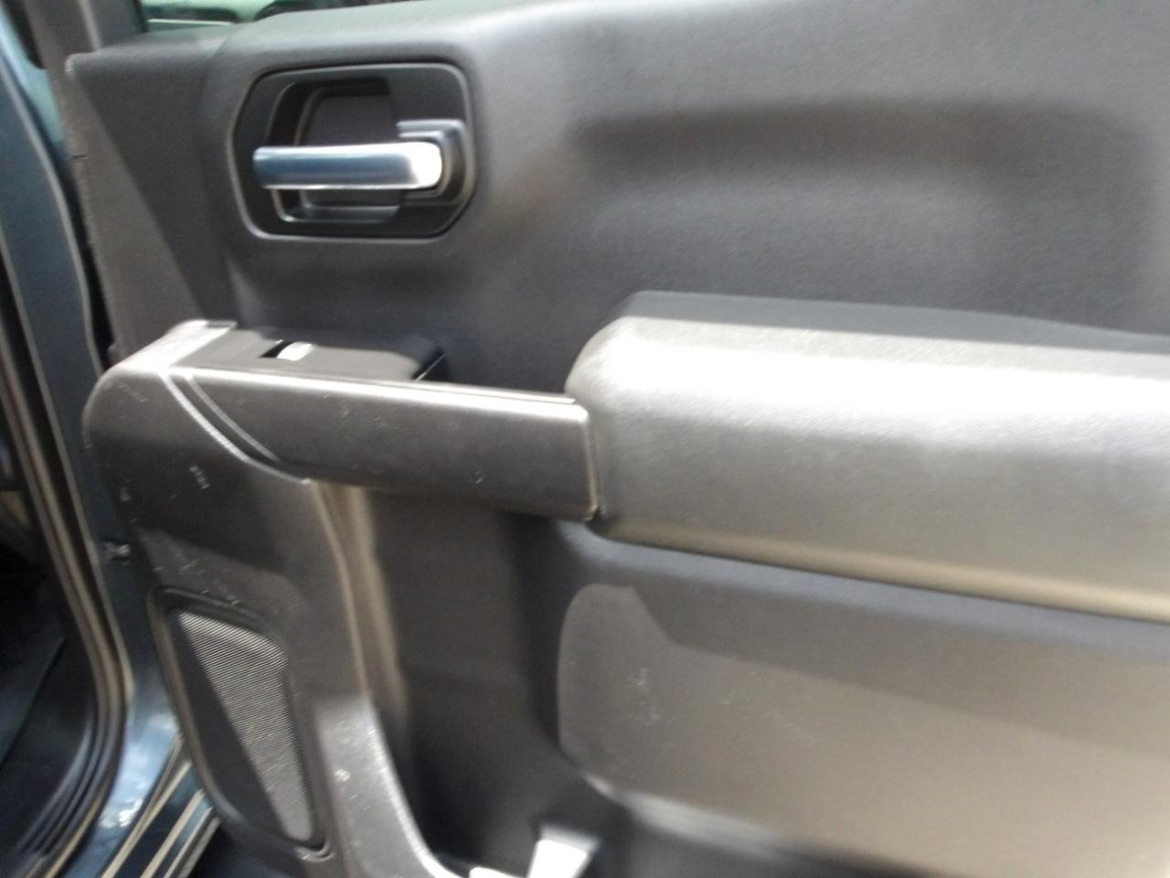 Chevrolet Silverado 1500 2WD Crew Cab 147" Custom 2020