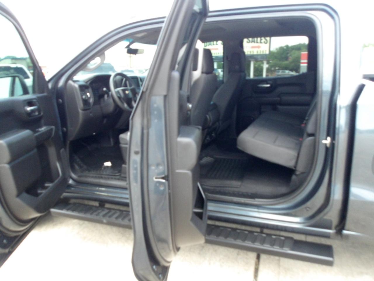 Chevrolet Silverado 1500 2WD Crew Cab 147" Custom 2020