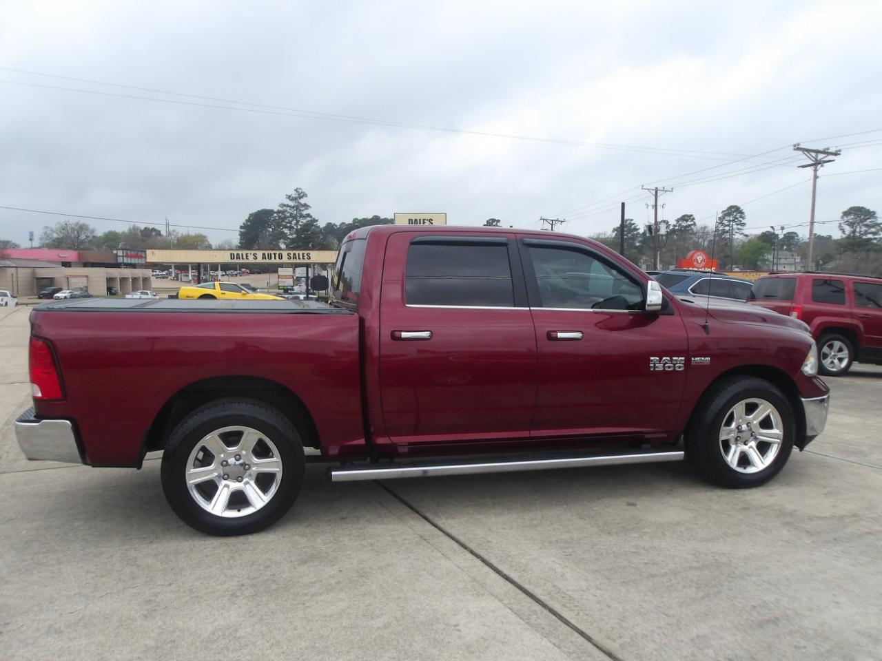 RAM 1500 Lone Star Silver 4x2 Crew Cab 5'7" Box 2018