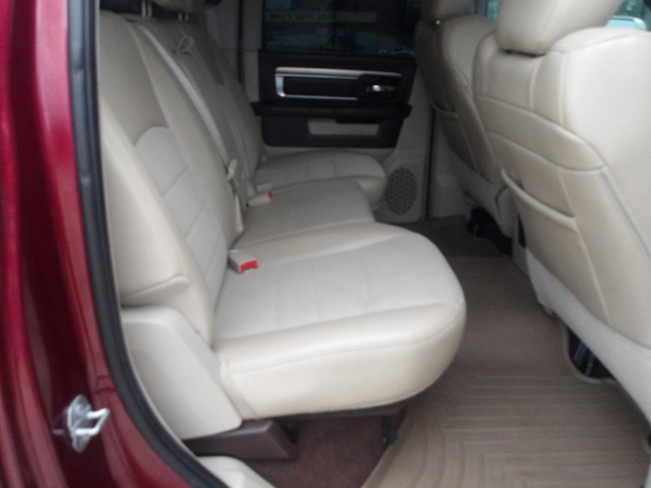 RAM 1500 Lone Star Silver 4x2 Crew Cab 5'7" Box 2018