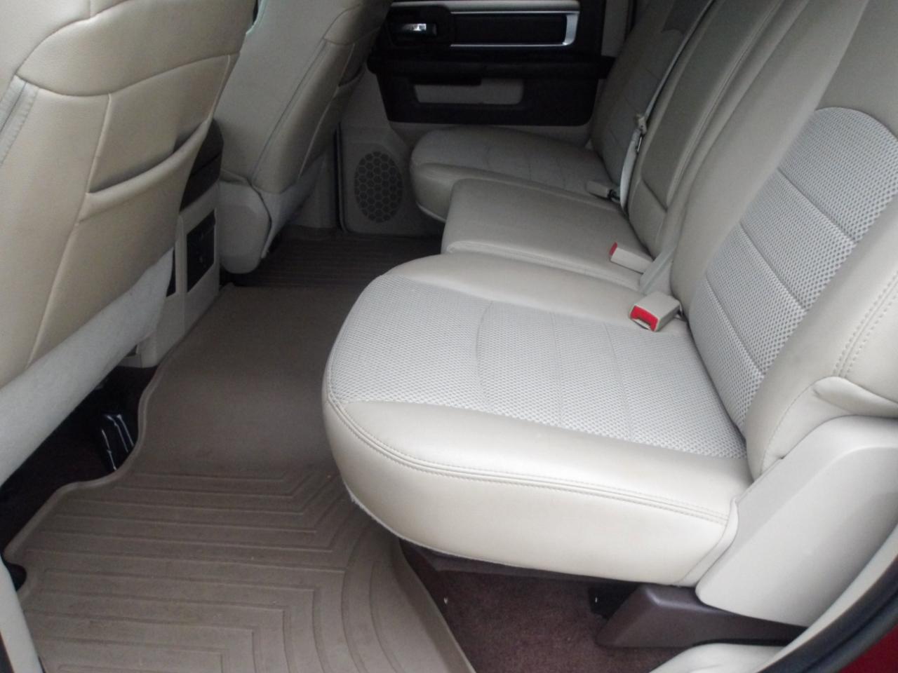 RAM 1500 Lone Star Silver 4x2 Crew Cab 5'7" Box 2018