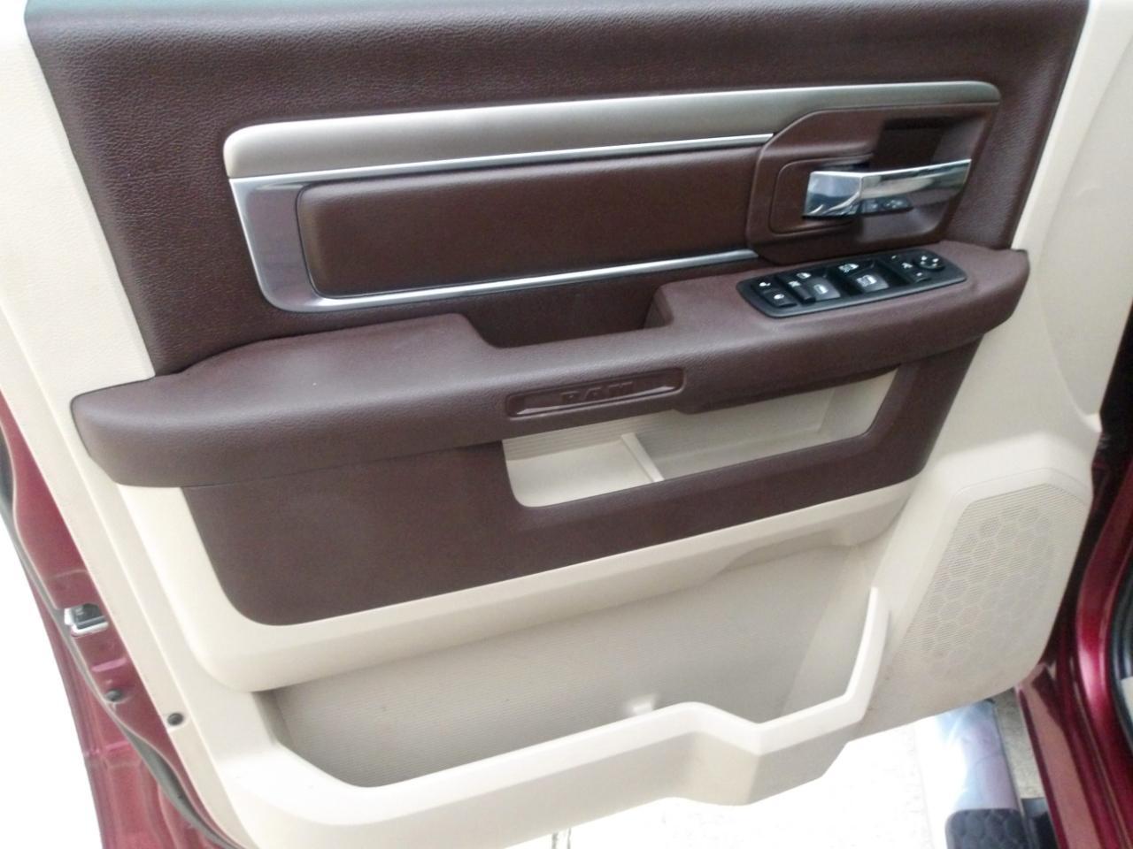 RAM 1500 Lone Star Silver 4x2 Crew Cab 5'7" Box 2018