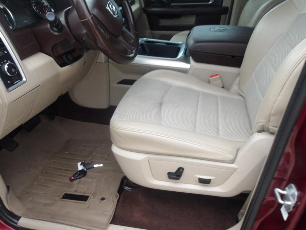 RAM 1500 Lone Star Silver 4x2 Crew Cab 5'7" Box 2018