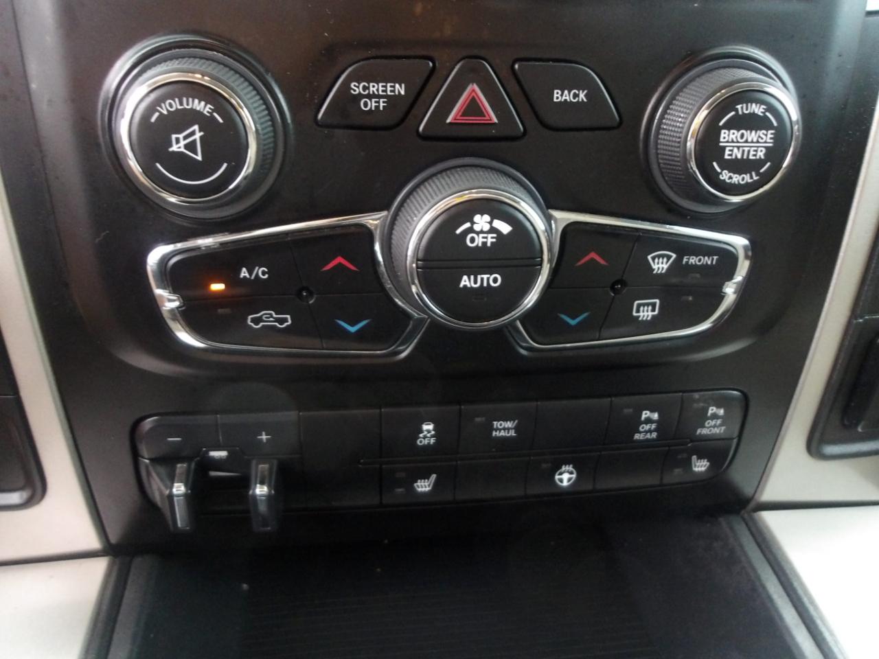 RAM 1500 Lone Star Silver 4x2 Crew Cab 5'7" Box 2018