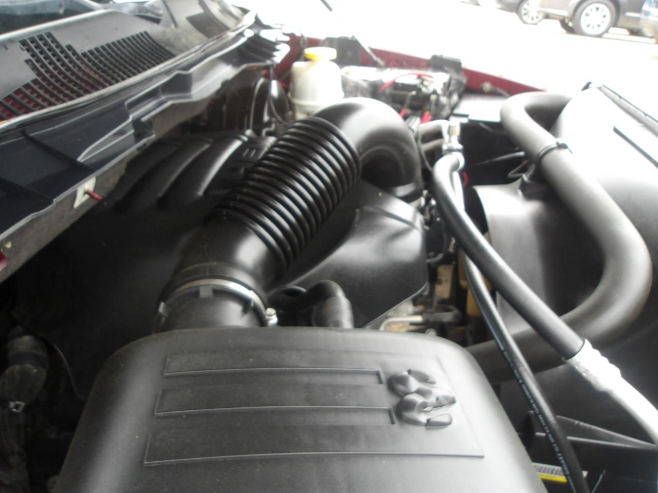 RAM 1500 Lone Star Silver 4x2 Crew Cab 5'7" Box 2018