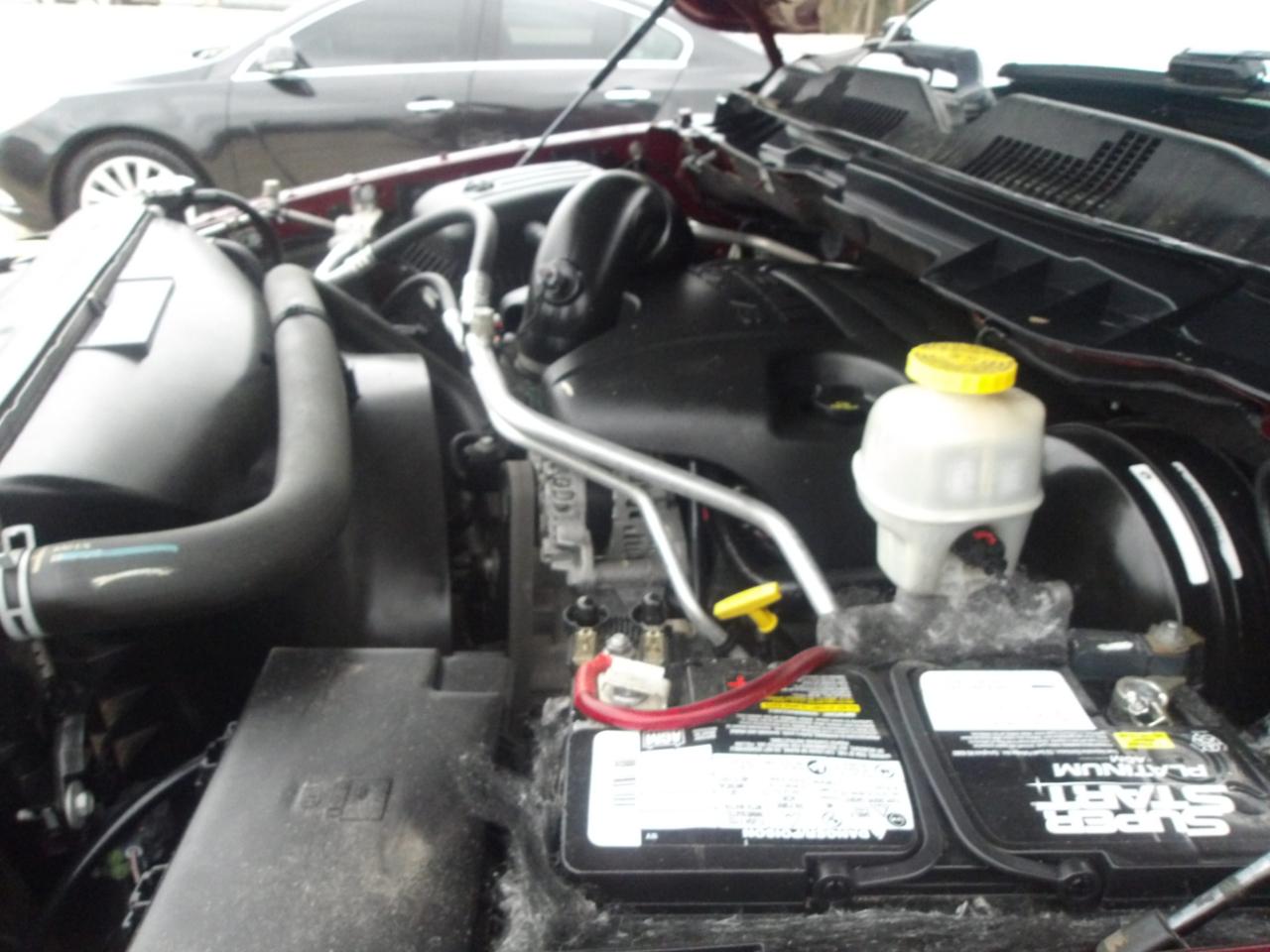 RAM 1500 Lone Star Silver 4x2 Crew Cab 5'7" Box 2018