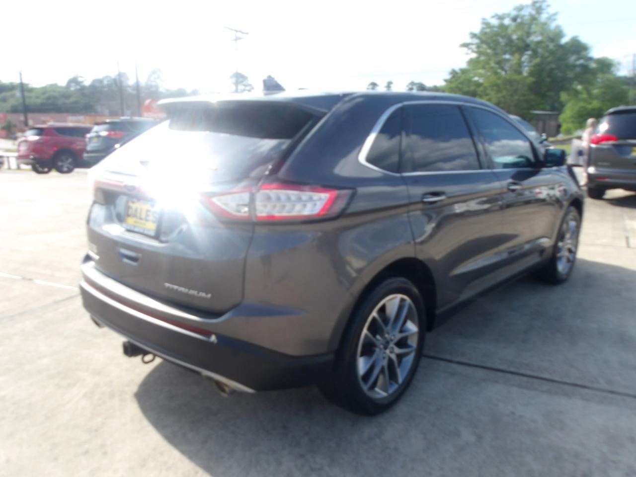Ford Edge 4dr Titanium FWD 2015