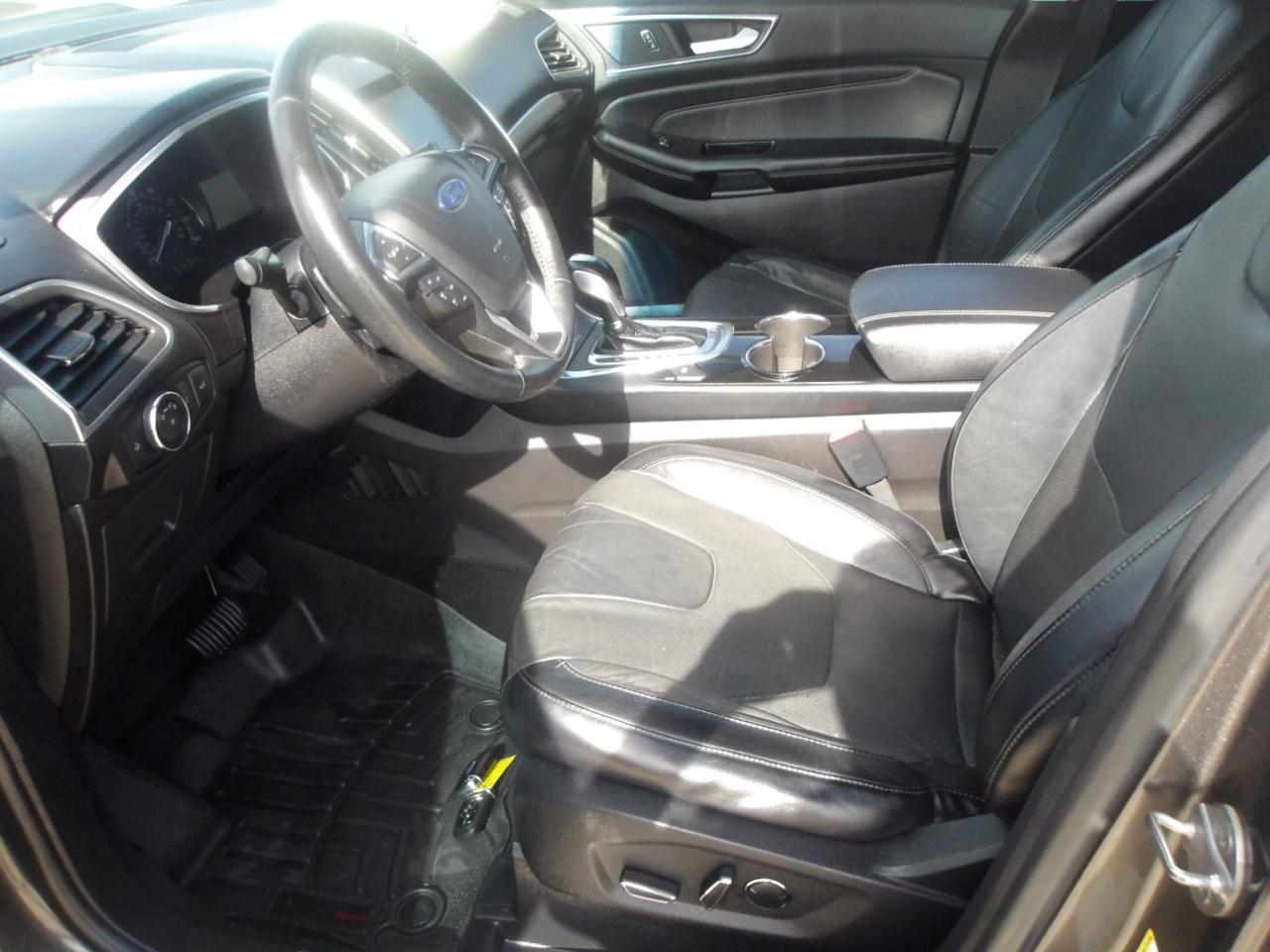 Ford Edge 4dr Titanium FWD 2015