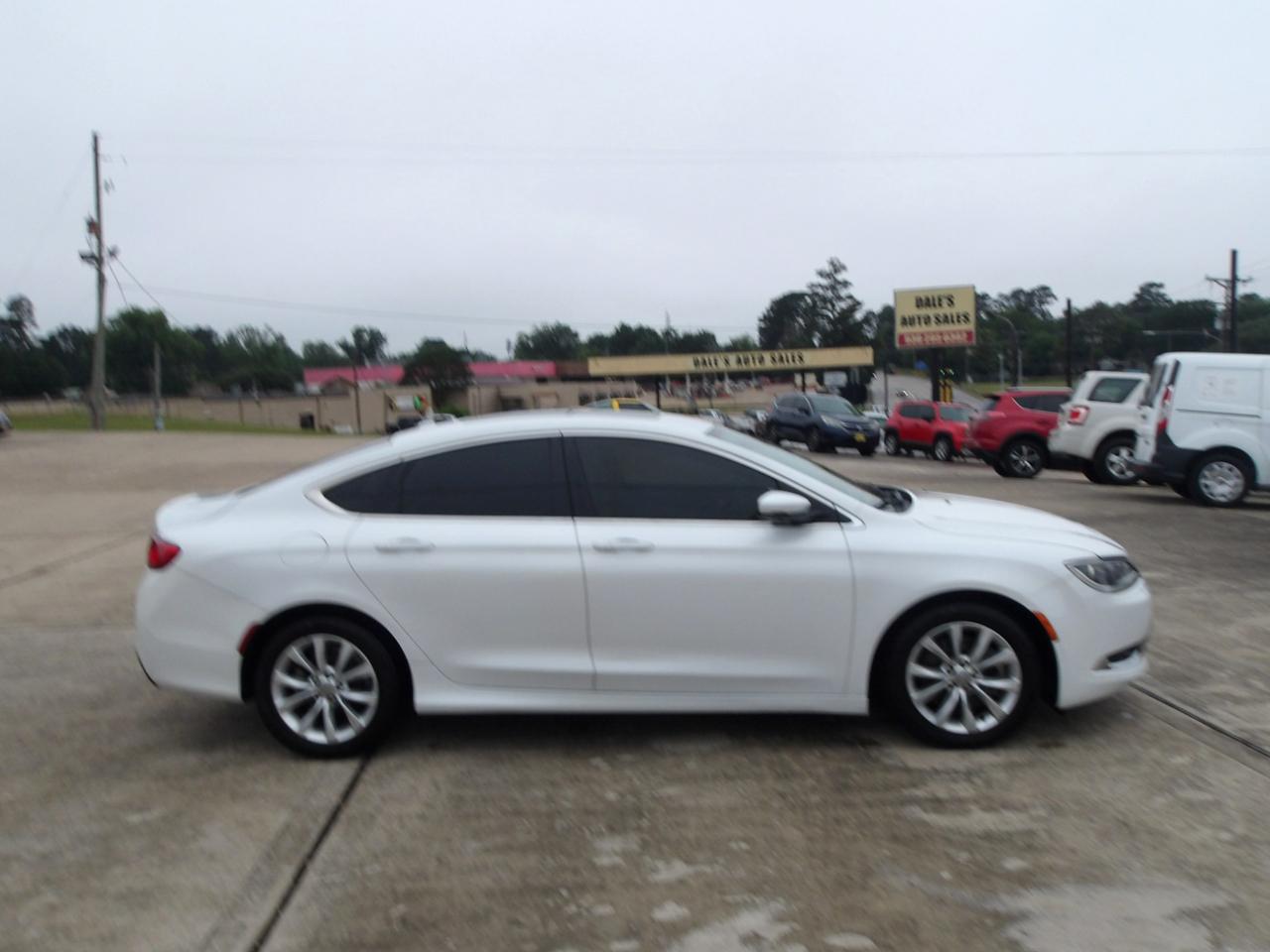 Chrysler 200 4dr Sdn C FWD 2015