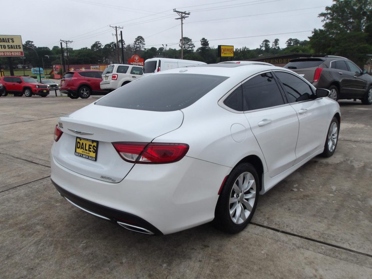 Chrysler 200 4dr Sdn C FWD 2015