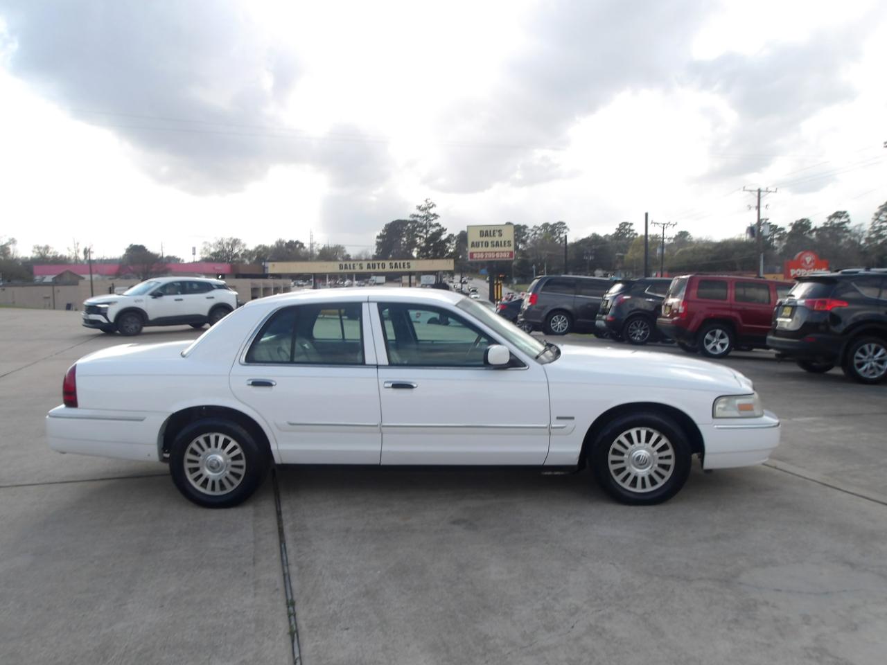 Mercury Grand Marquis 4dr Sdn LS Premium 2006