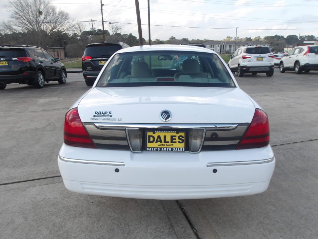 Mercury Grand Marquis 4dr Sdn LS Premium 2006