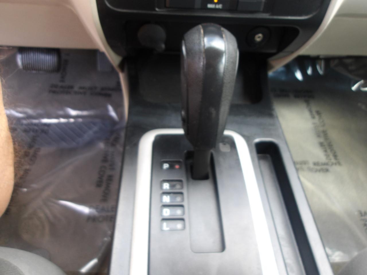 Ford Escape FWD 4dr XLS 2011