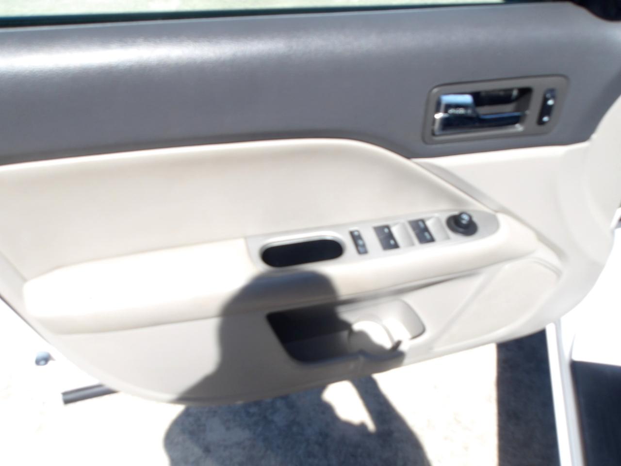 Ford Fusion 4dr Sdn SEL FWD 2012