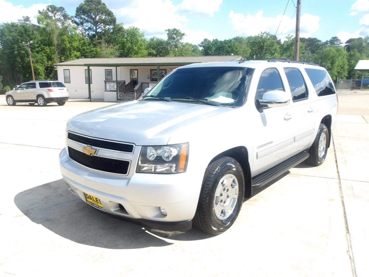 Chevrolet Suburban 2WD 4dr LT 2014