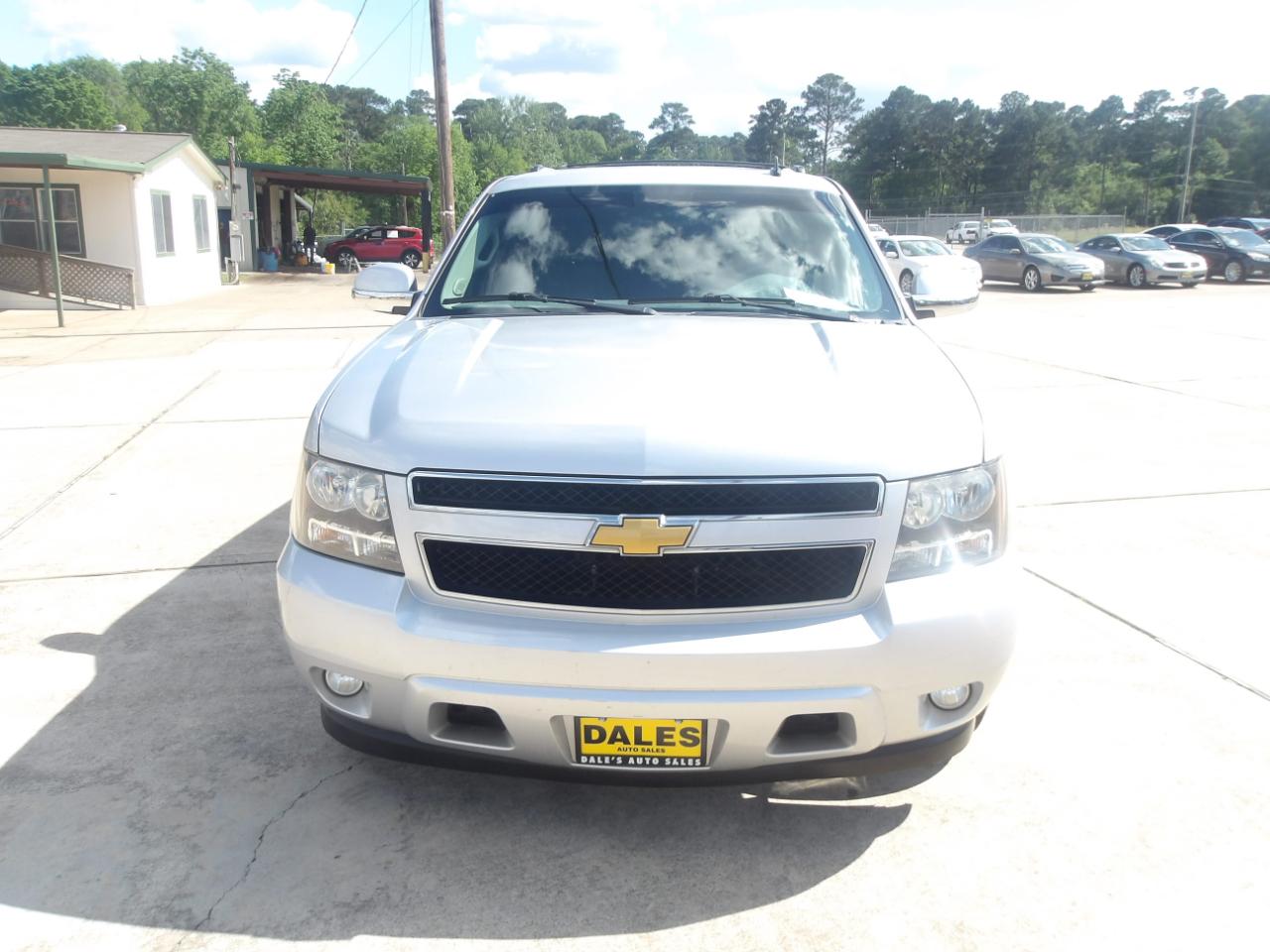 Chevrolet Suburban 2WD 4dr LT 2014