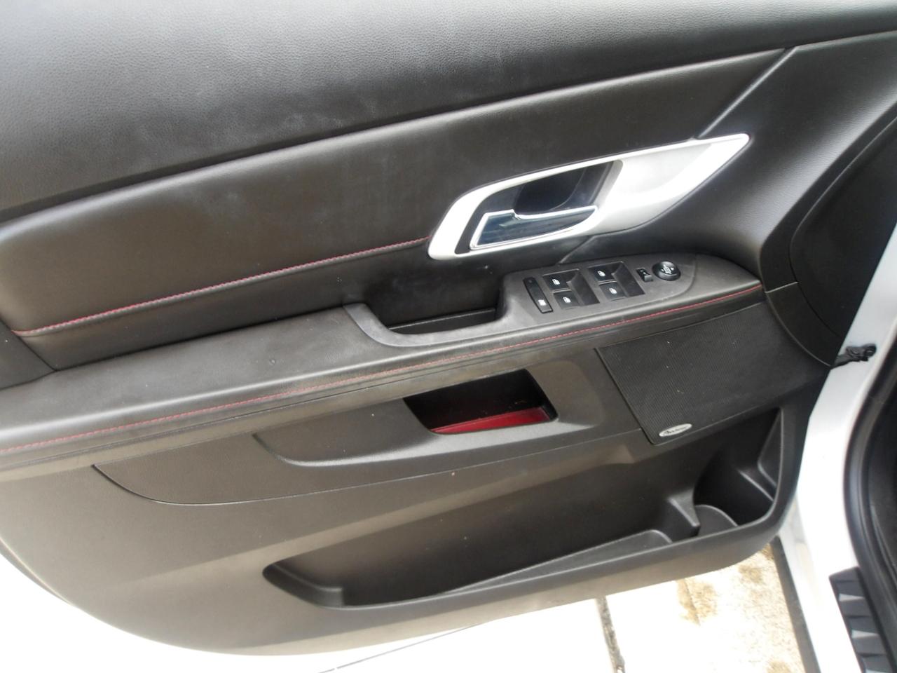 GMC Terrain FWD 4dr SLT-2 2011