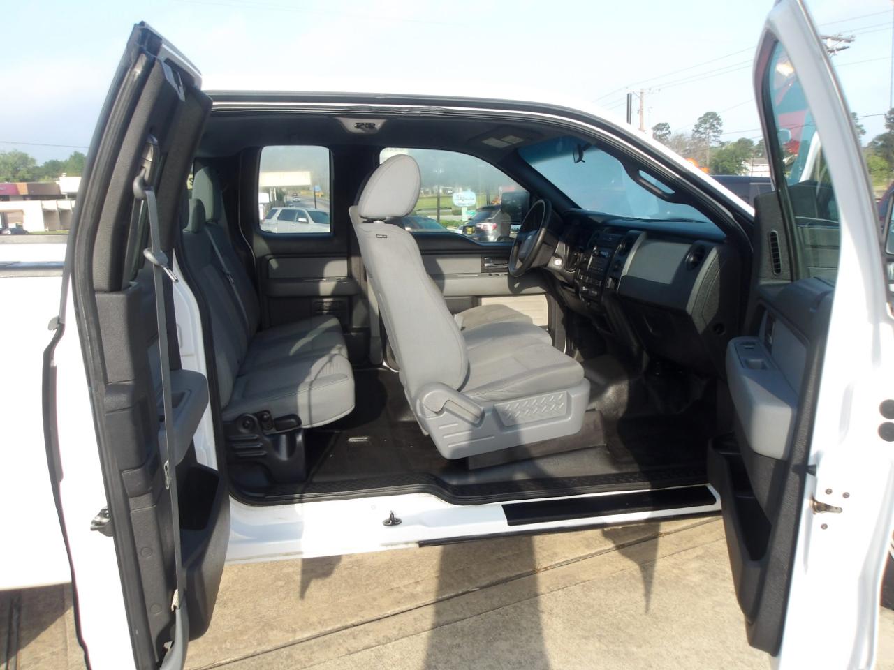 Ford F-150 4WD SuperCab 145" XL 2014