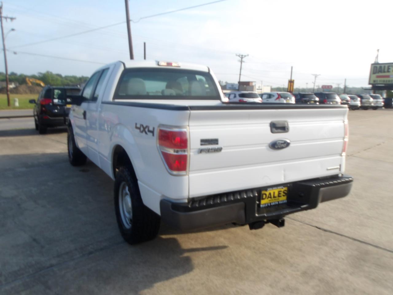 Ford F-150 4WD SuperCab 145" XL 2014