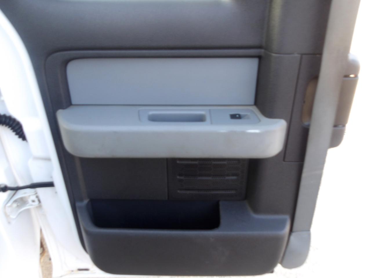 Ford F-150 4WD SuperCab 145" XL 2014