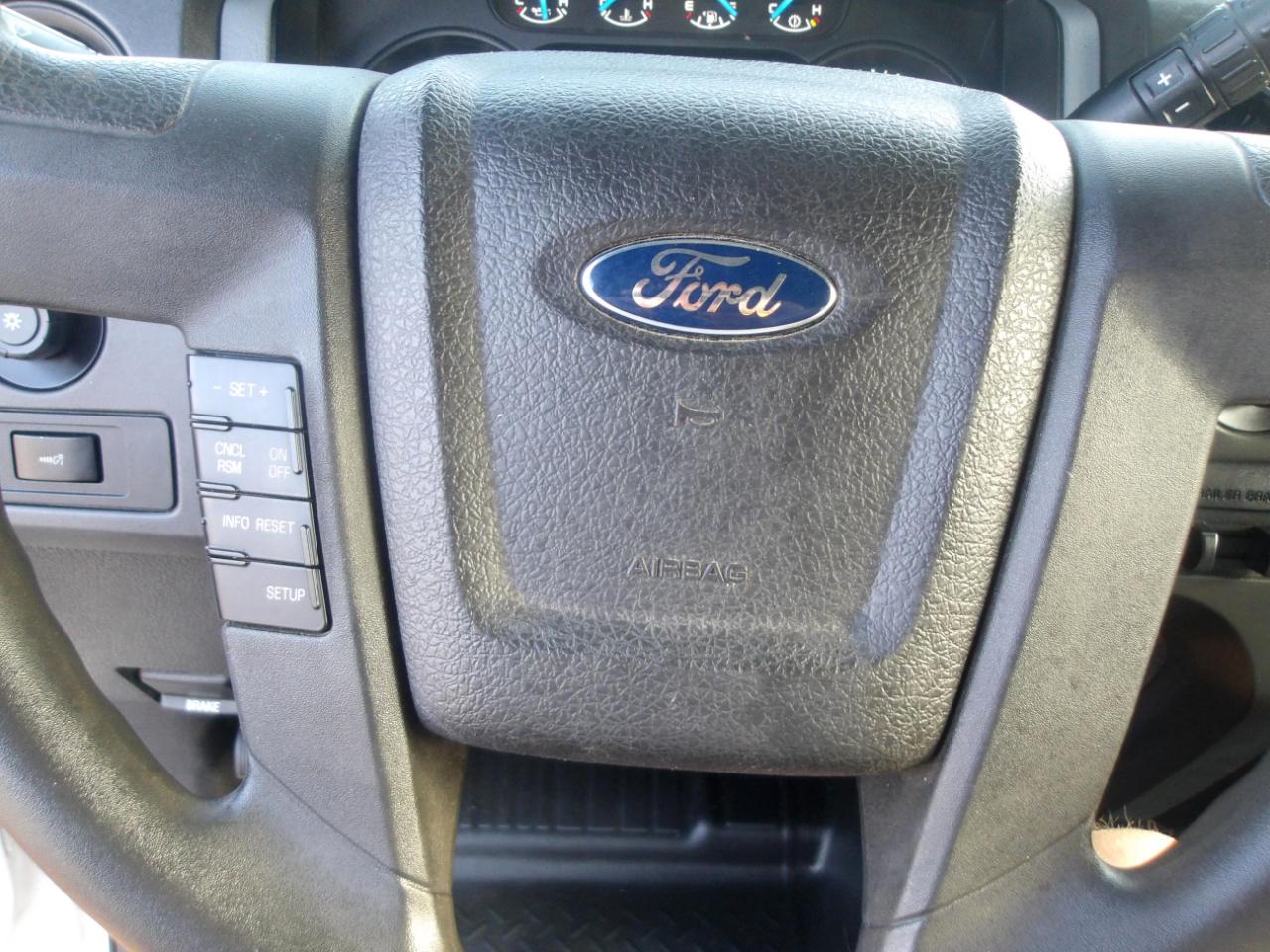 Ford F-150 4WD SuperCab 145" XL 2014