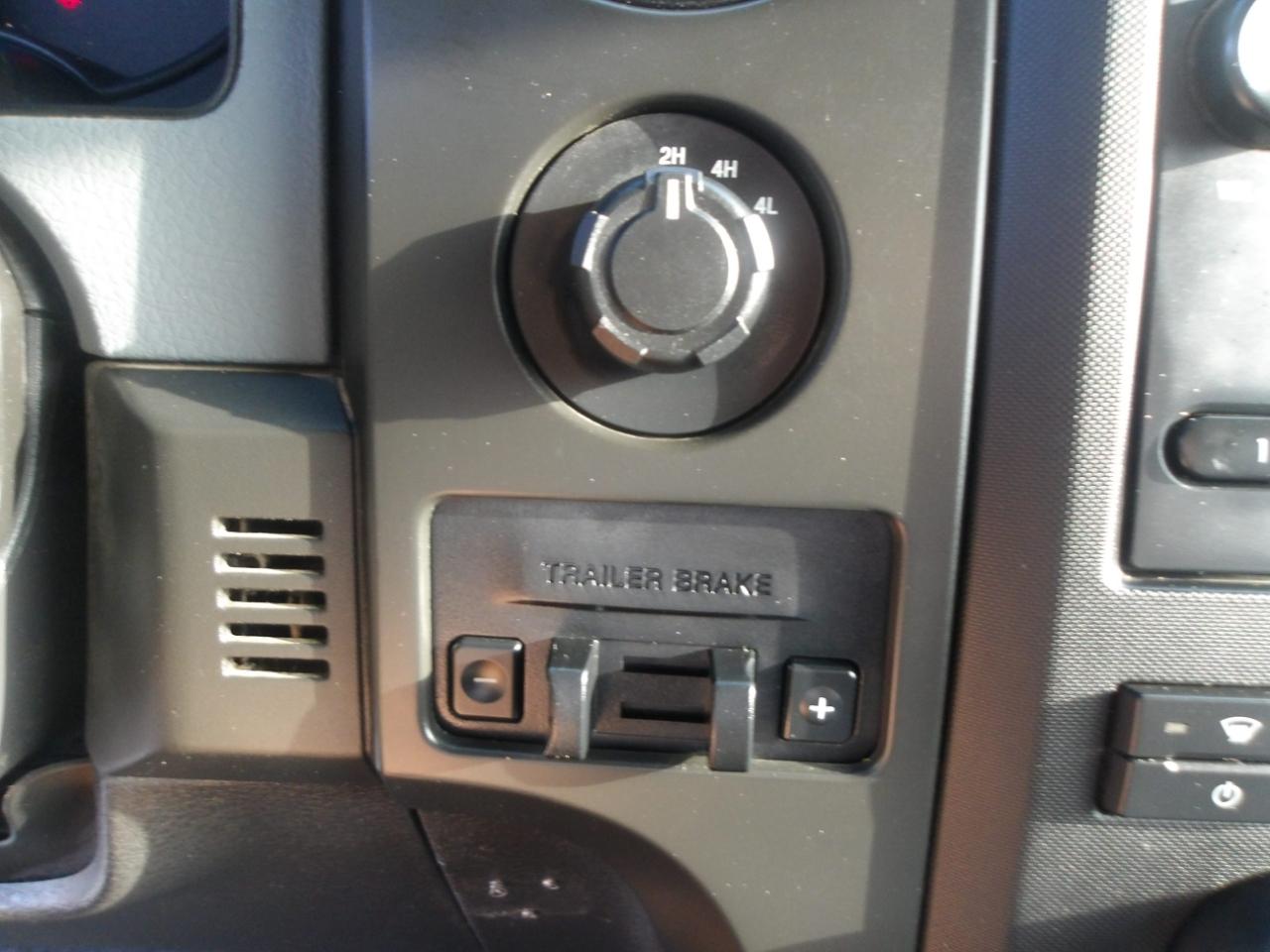 Ford F-150 4WD SuperCab 145" XL 2014