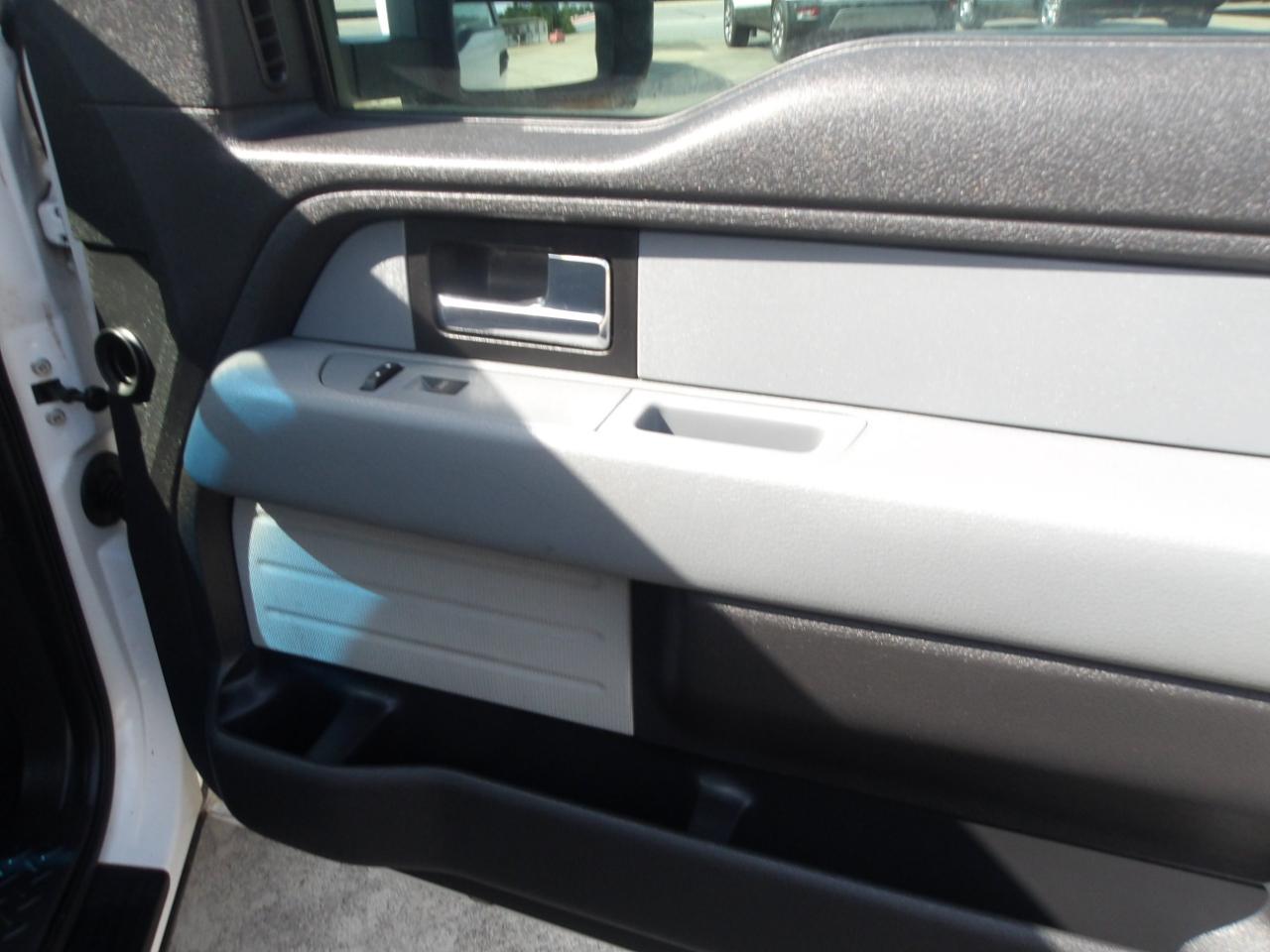 Ford F-150 2WD SuperCab 145" XL 2014