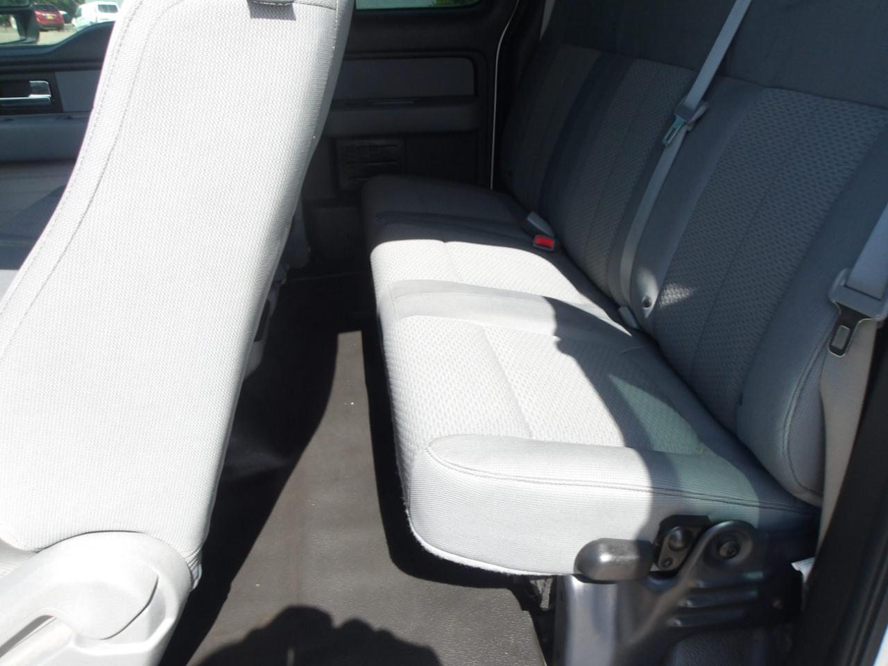 Ford F-150 2WD SuperCab 145" XL 2014