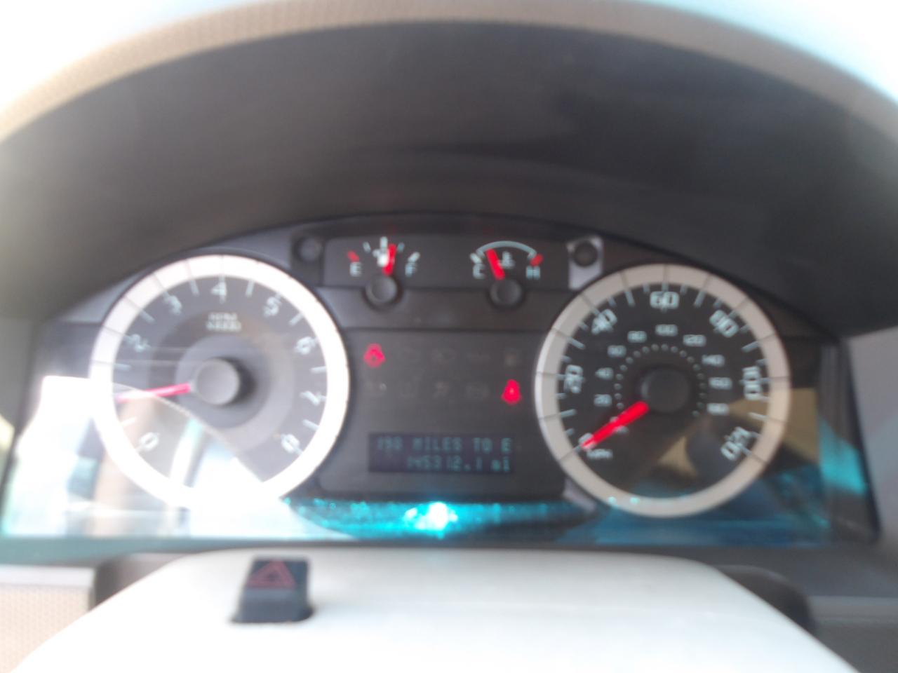 Ford Escape FWD 4dr XLT 2010