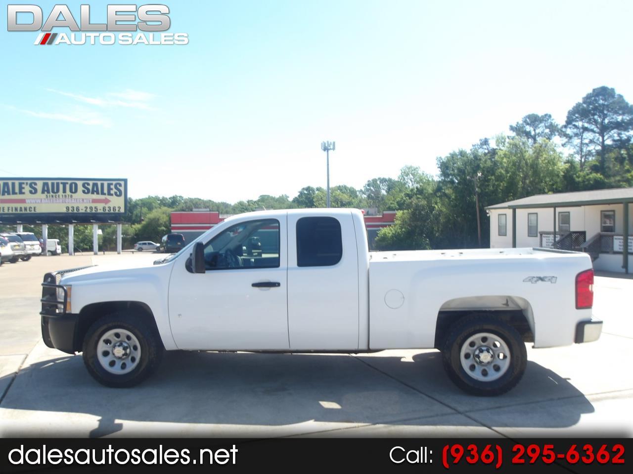 2011 Chevrolet Silverado 1500 4WD Ext Cab 143.5" Work Truck