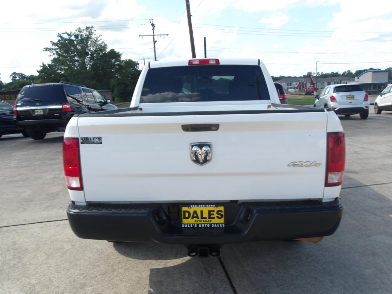 RAM 1500 4WD Crew Cab 140.5" Tradesman 2016