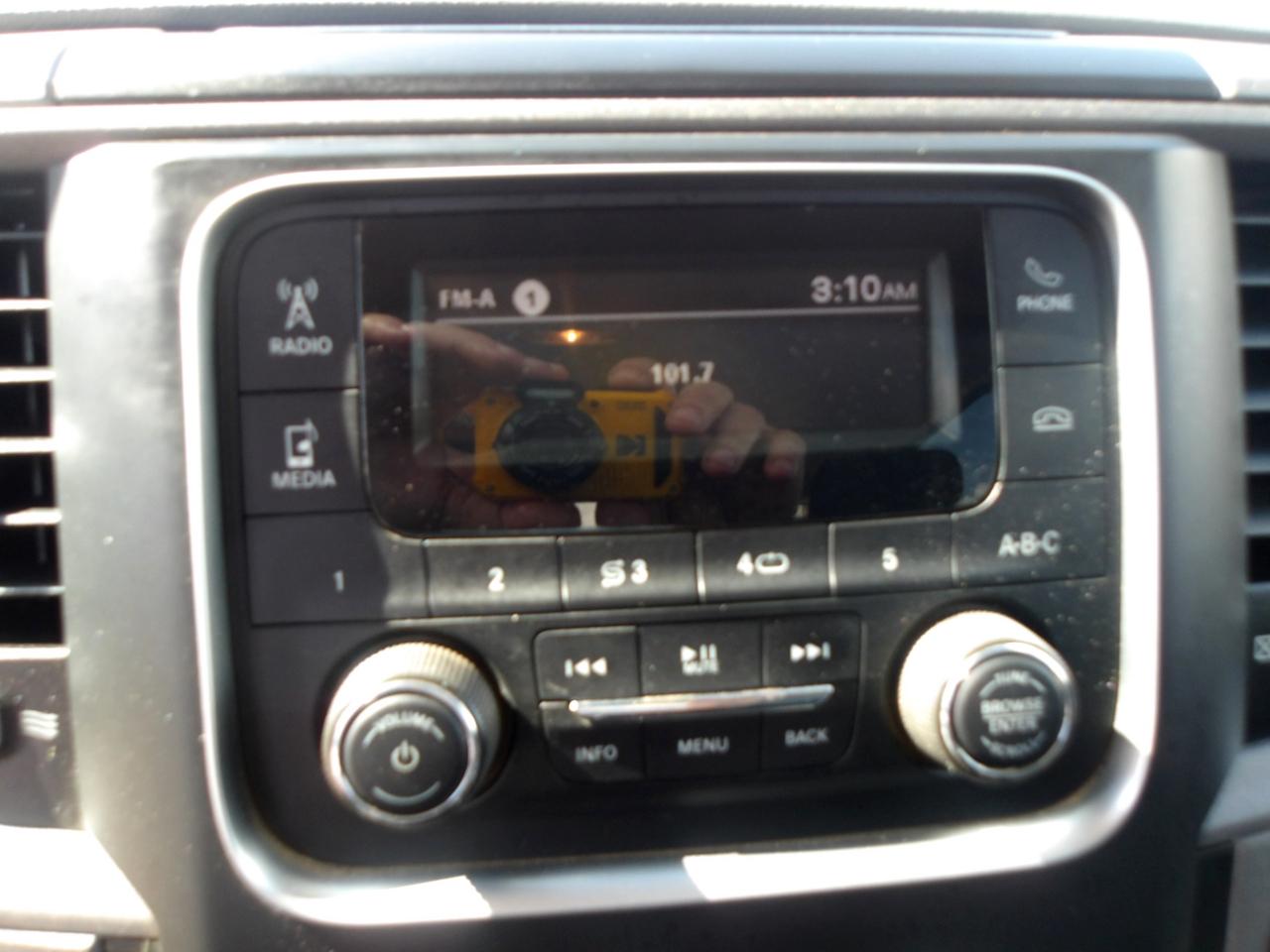 RAM 1500 4WD Crew Cab 140.5" Tradesman 2016