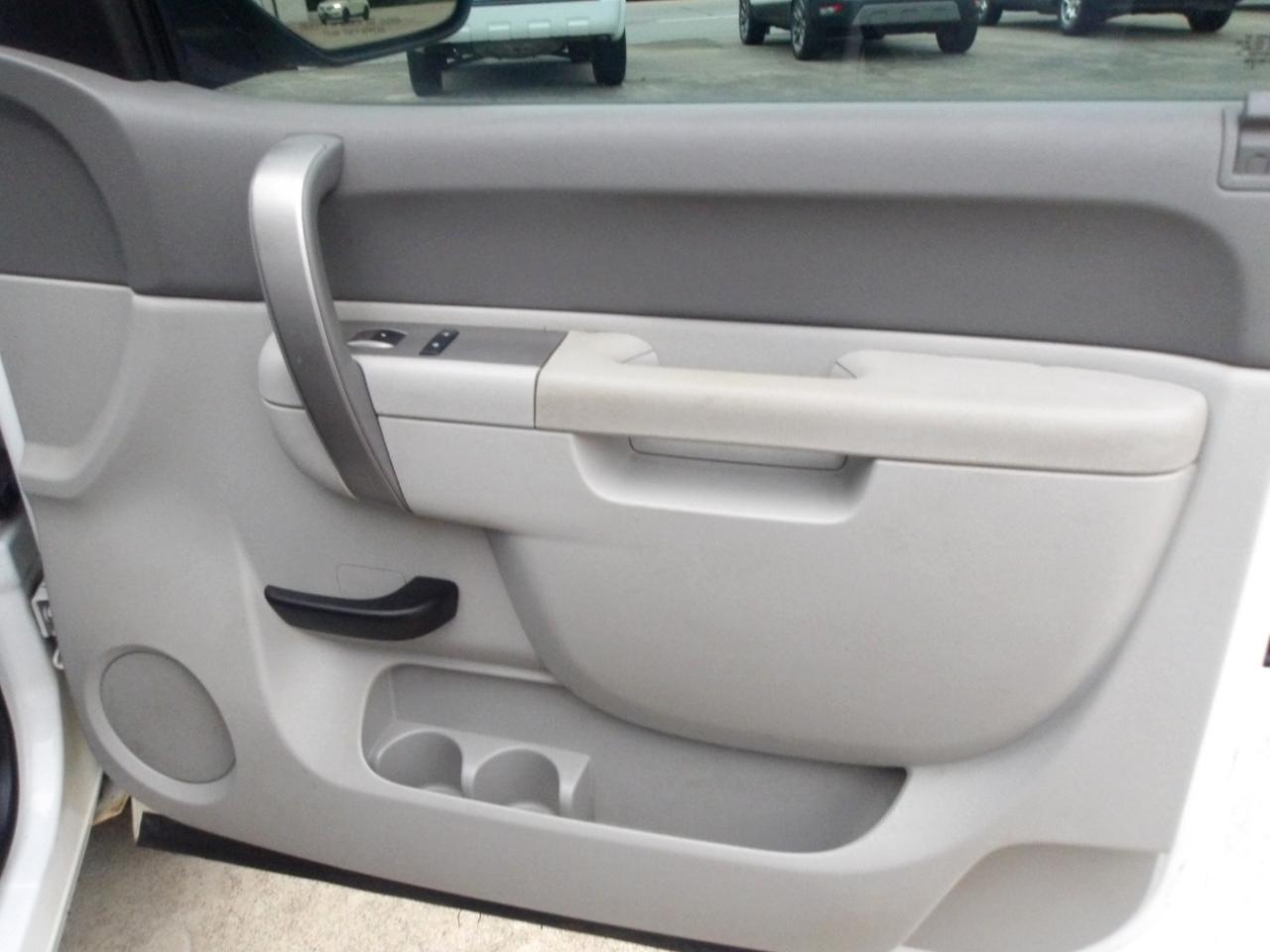 Chevrolet Silverado 1500 2WD Ext Cab 143.5" Work Truck 2010