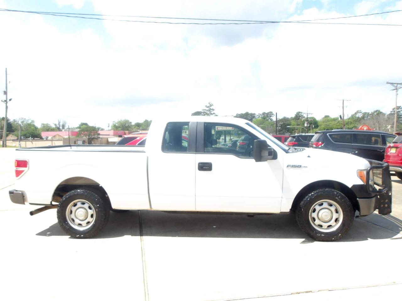 Ford F-150 2WD SuperCab 145" XL 2014