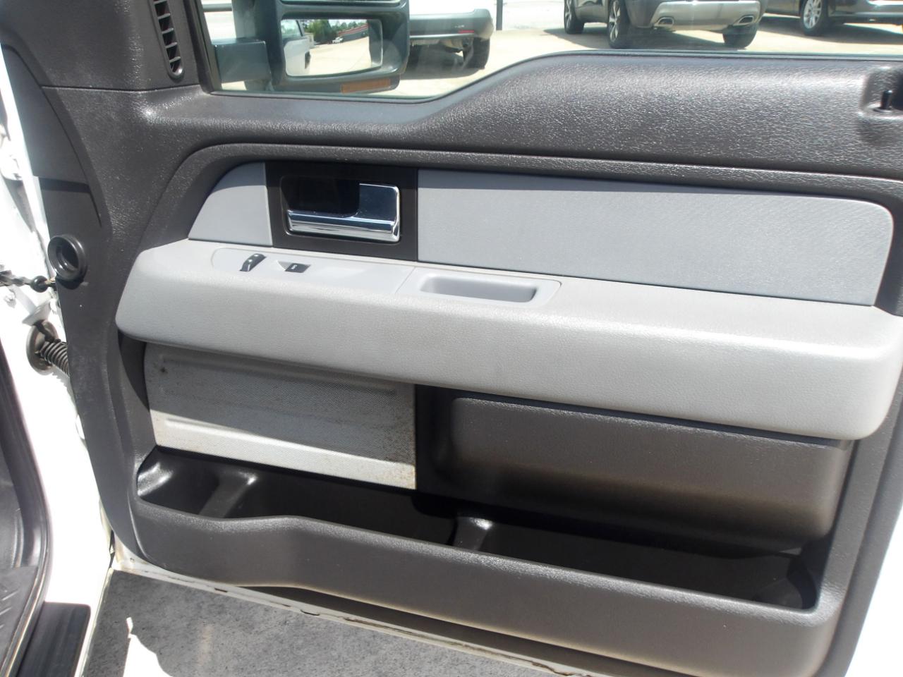 Ford F-150 2WD SuperCab 145" XL 2014