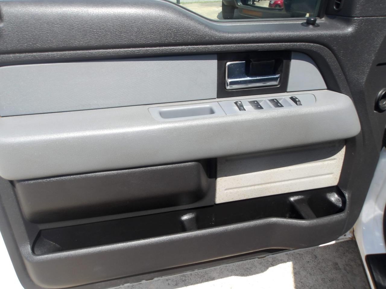 Ford F-150 2WD SuperCab 145" XL 2014