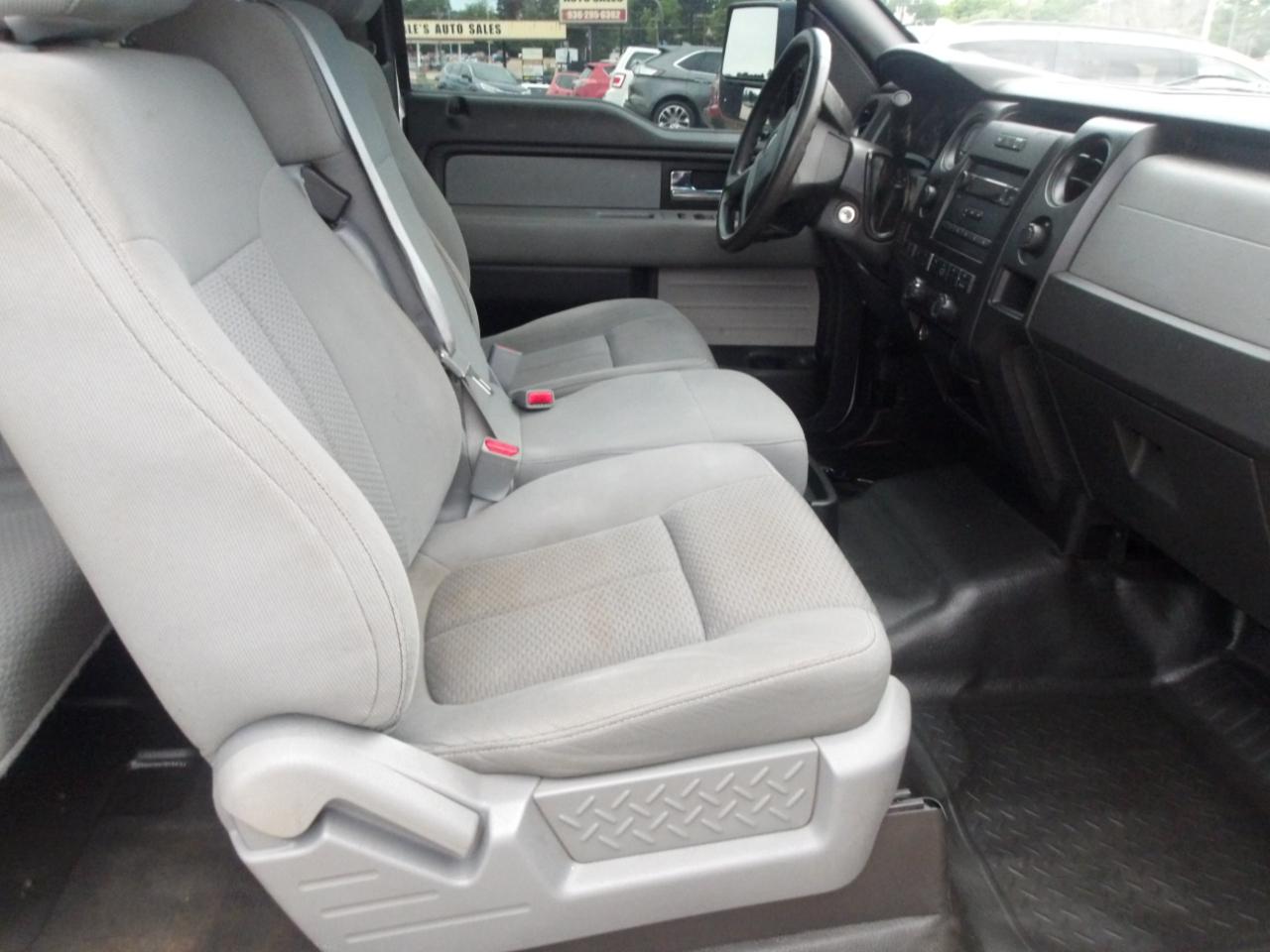 Ford F-150 4WD SuperCab 145" XL 2014