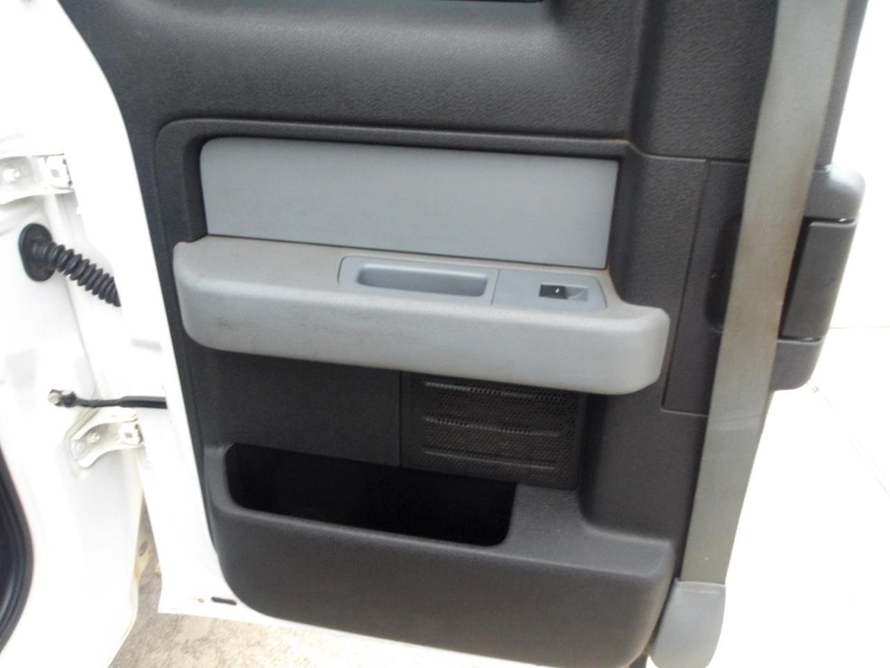 Ford F-150 4WD SuperCab 145" XL 2014