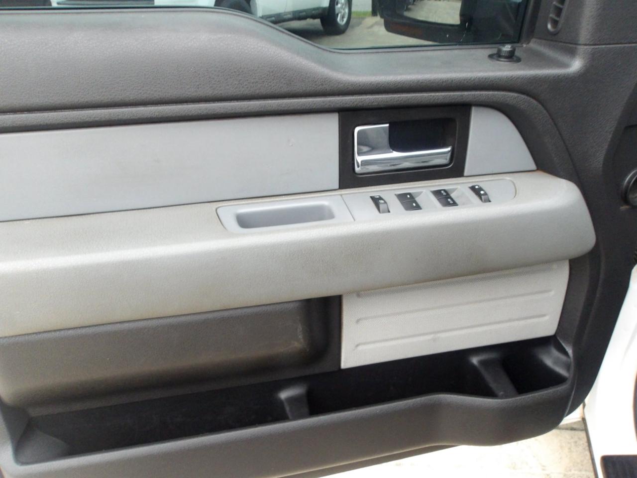 Ford F-150 4WD SuperCab 145" XL 2014
