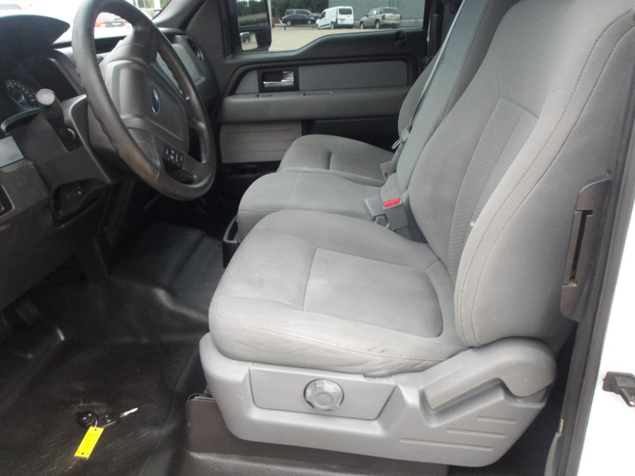 Ford F-150 4WD SuperCab 145" XL 2014